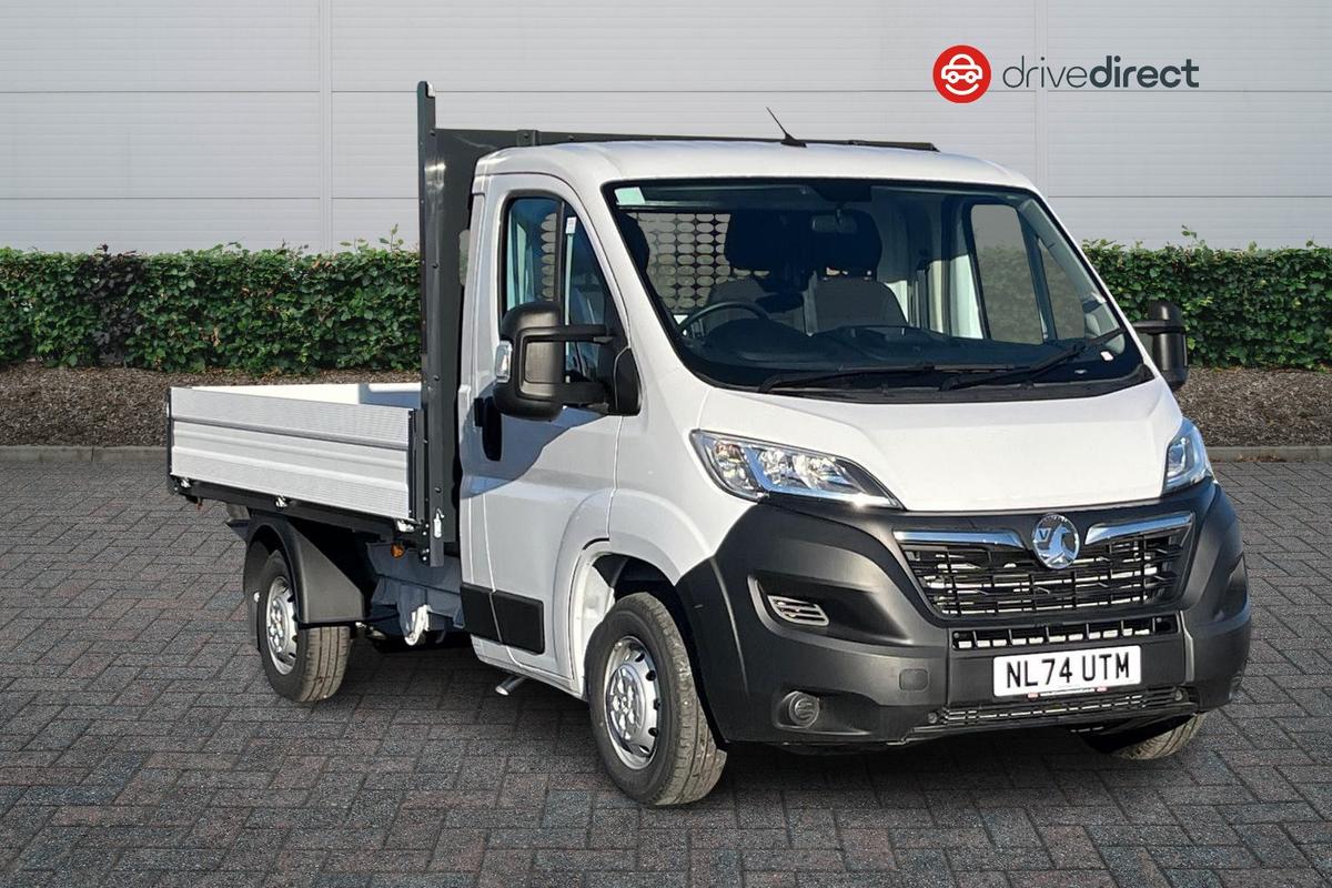 Main listing image - Vauxhall Movano