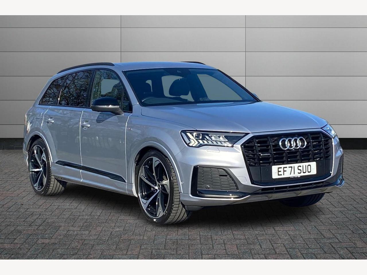 Main listing image - Audi Q7