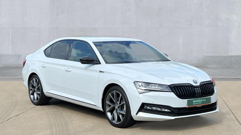 Main listing image - Skoda Superb