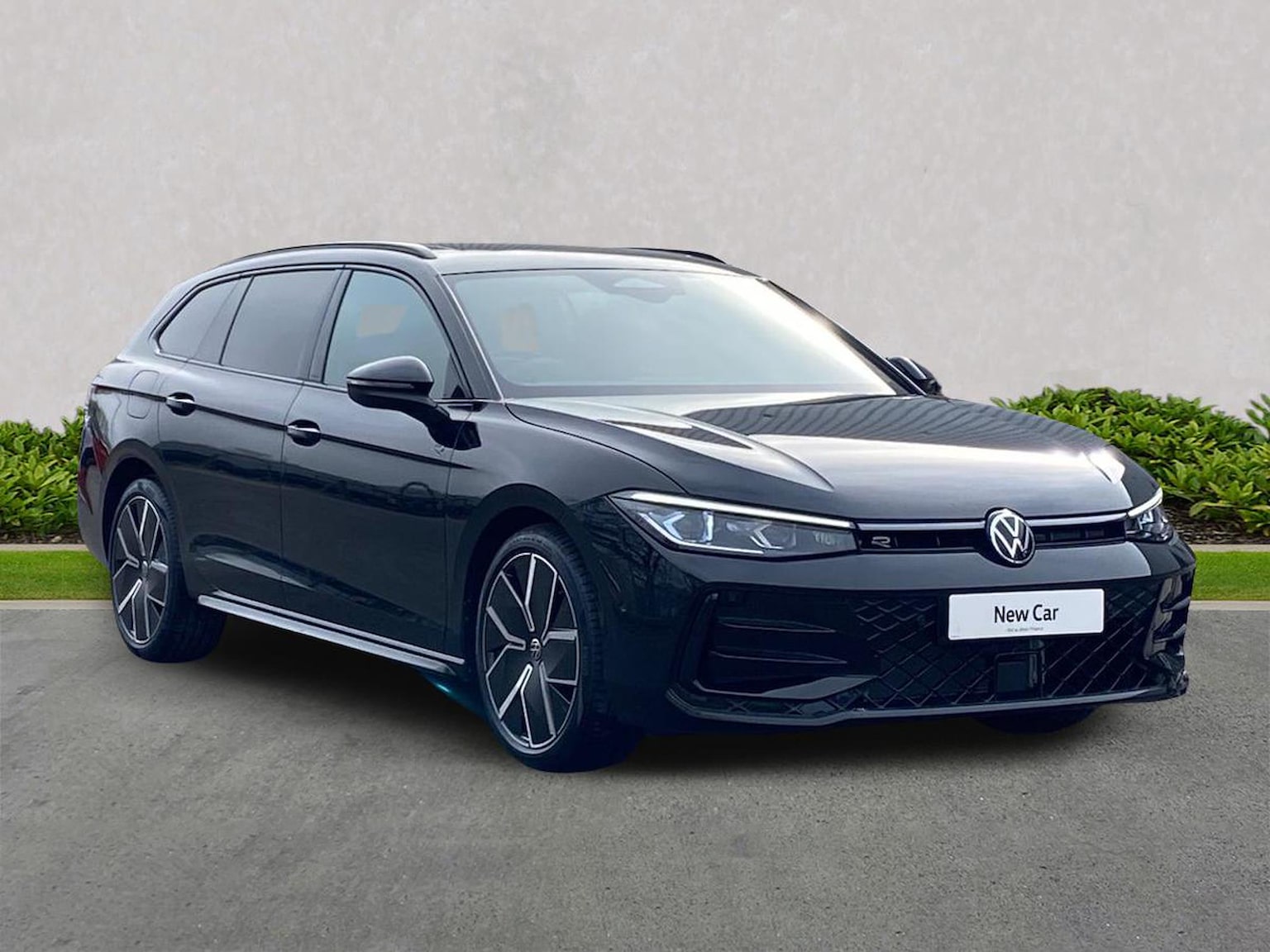 Main listing image - Volkswagen Passat