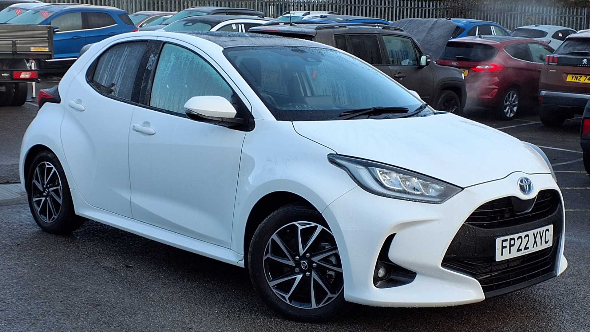 Main listing image - Toyota Yaris