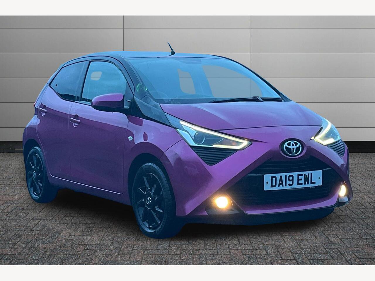 Main listing image - Toyota Aygo