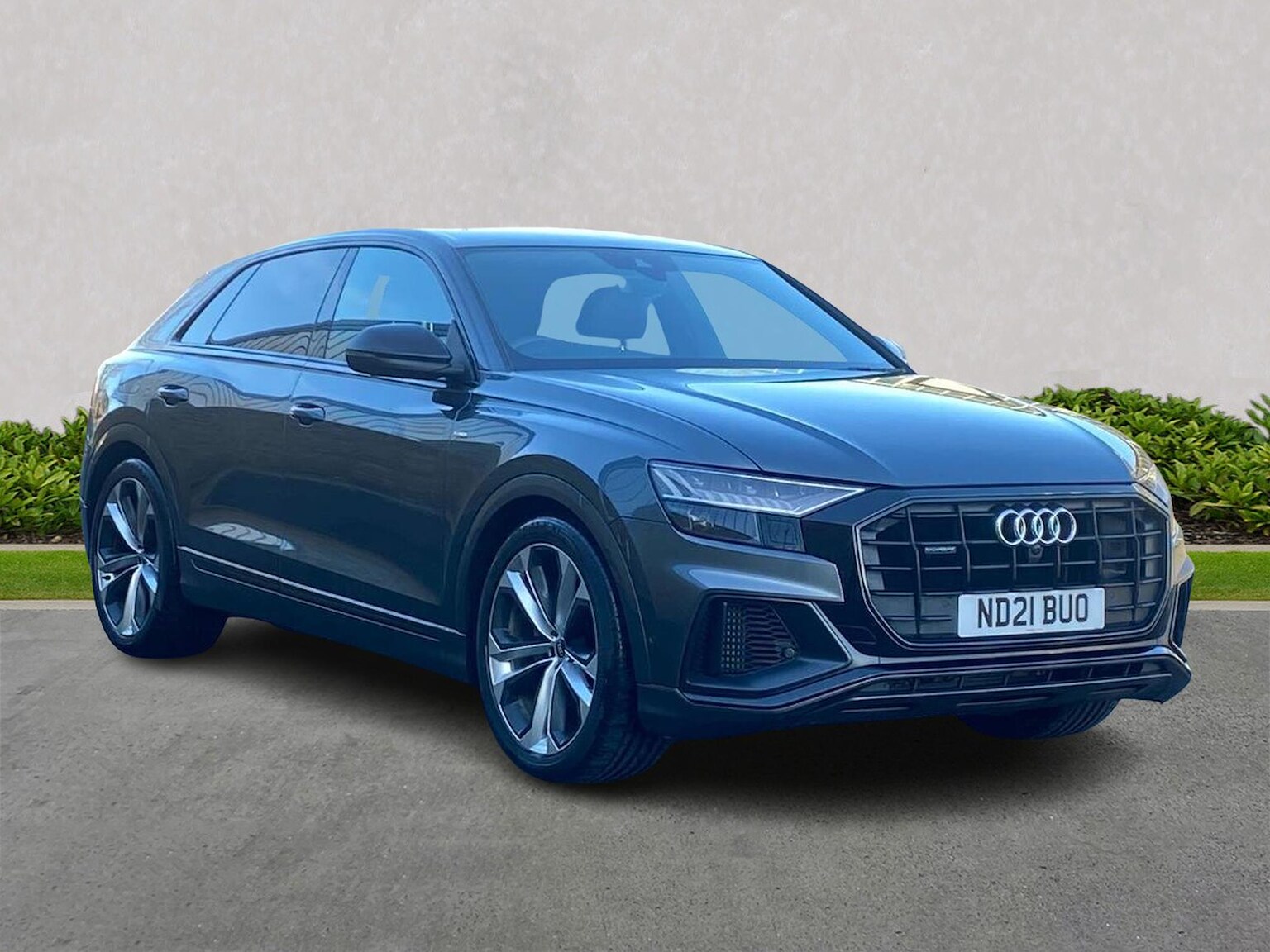 Main listing image - Audi Q8