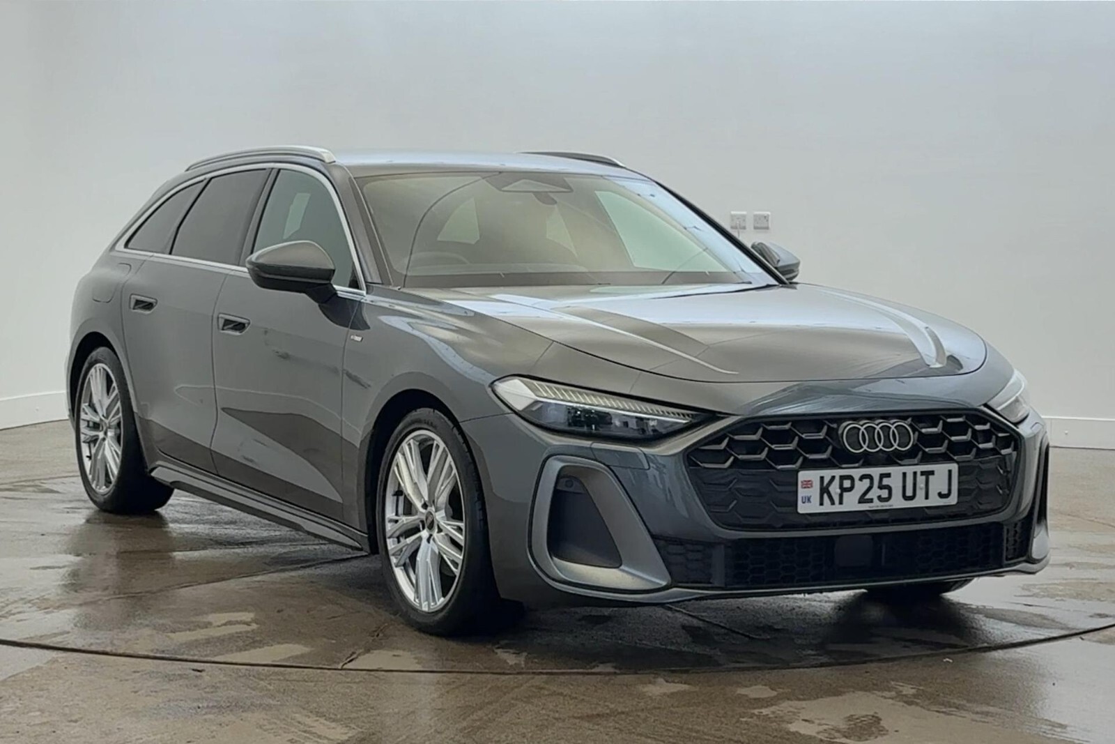 Main listing image - Audi A5