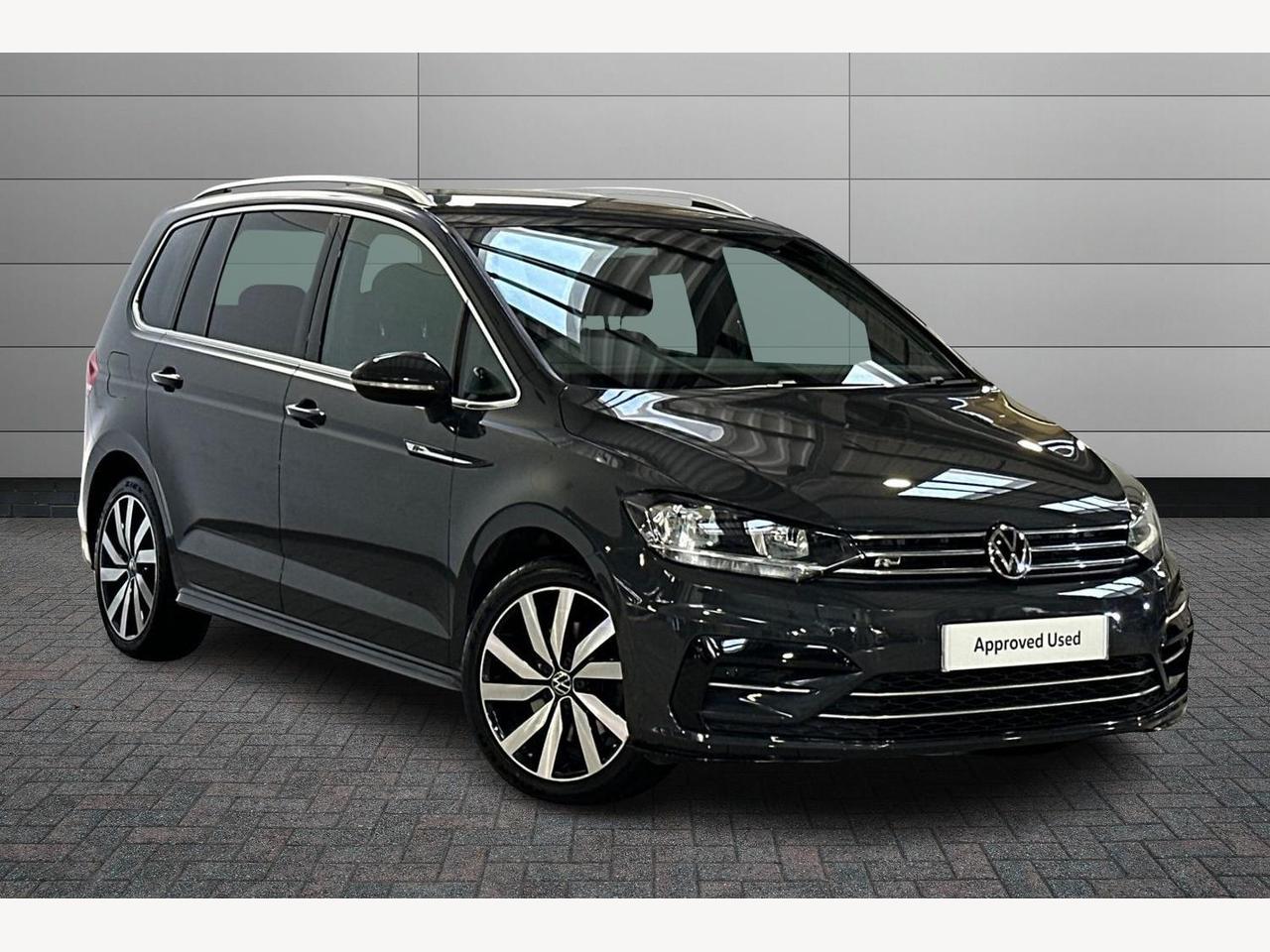 Main listing image - Volkswagen Touran