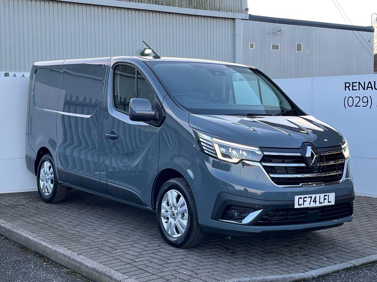 Main listing image - Renault Trafic