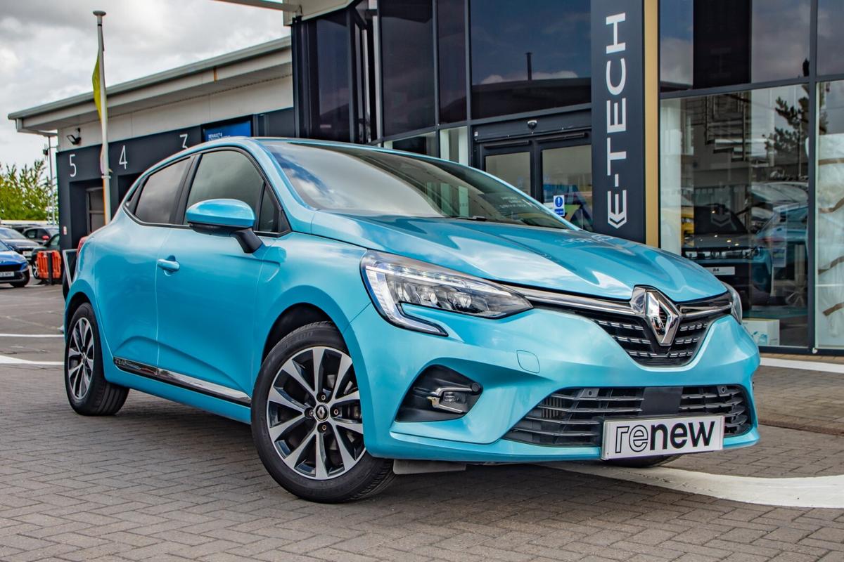 Main listing image - Renault Clio