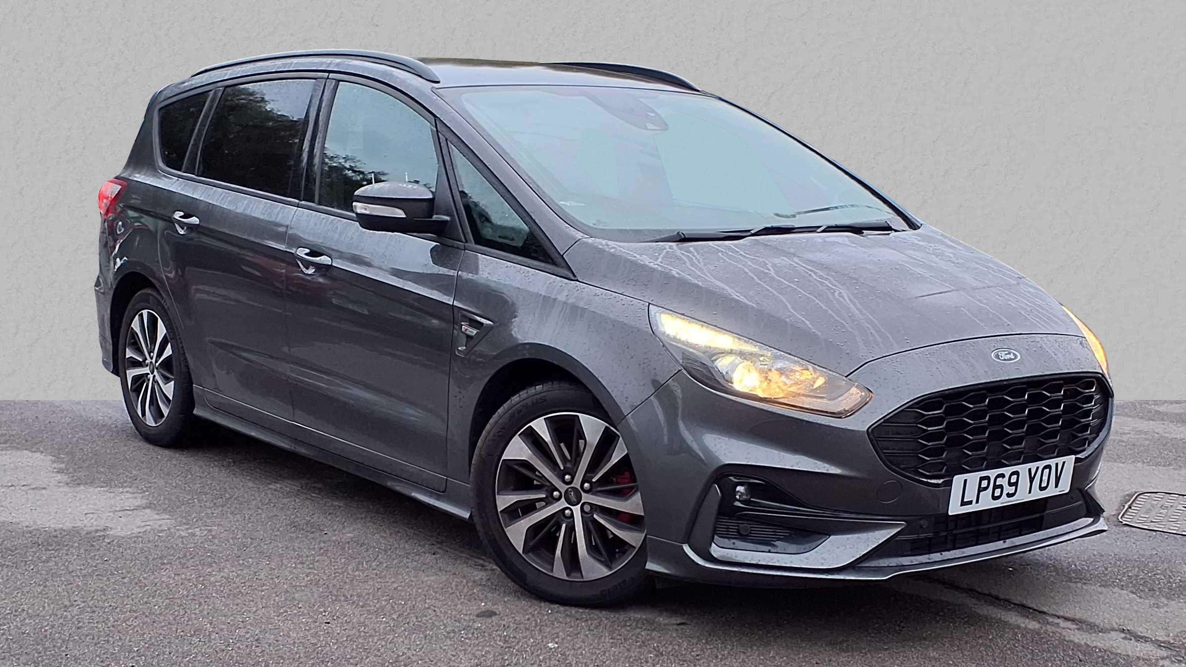 Main listing image - Ford S-MAX