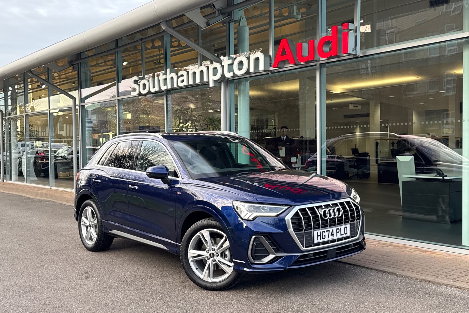 Main listing image - Audi Q3