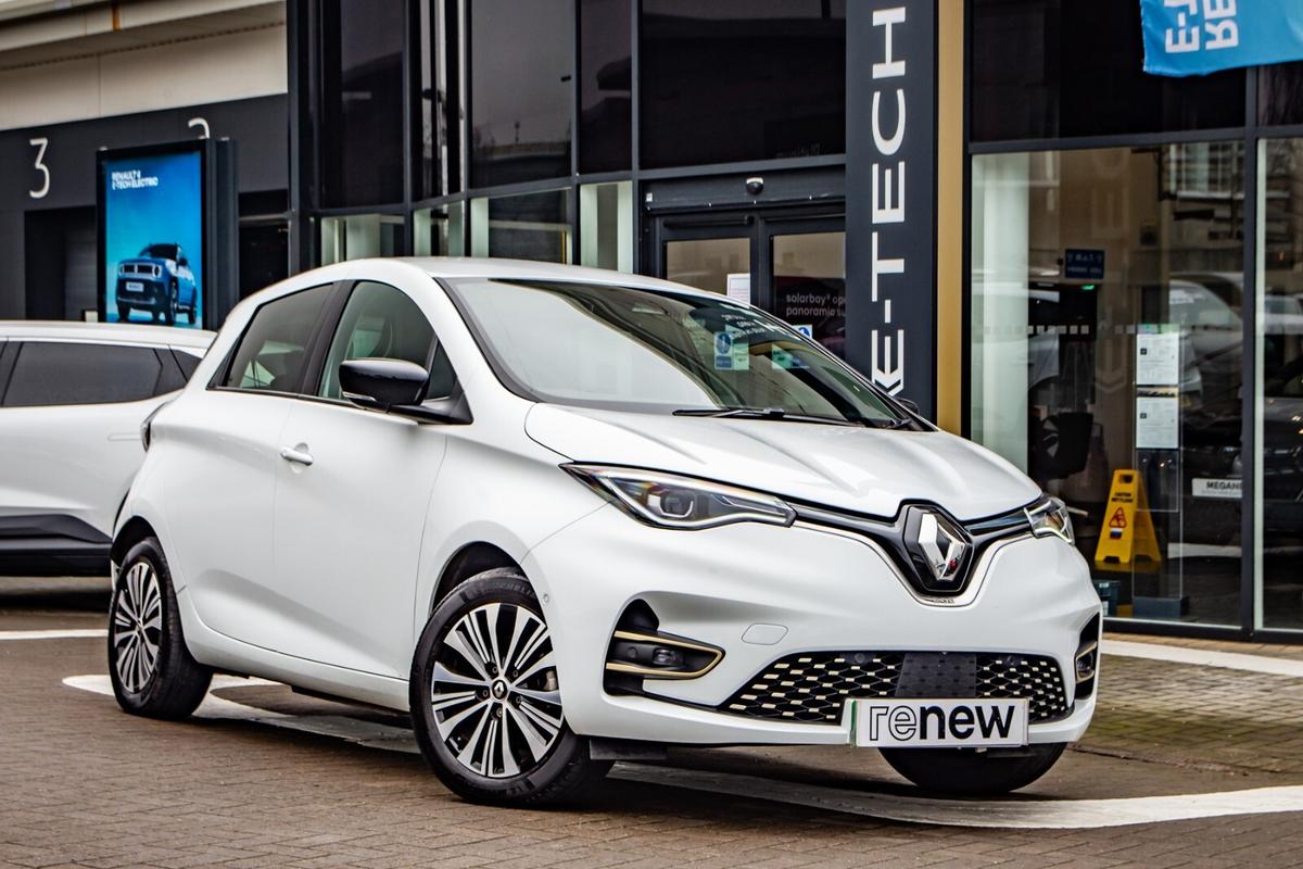 Main listing image - Renault Zoe