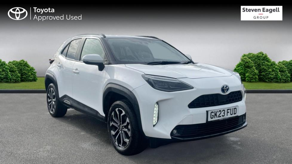 Main listing image - Toyota Yaris Cross