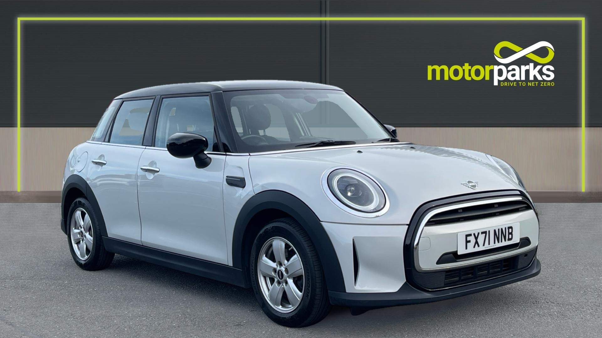 Main listing image - MINI Hatchback 5dr