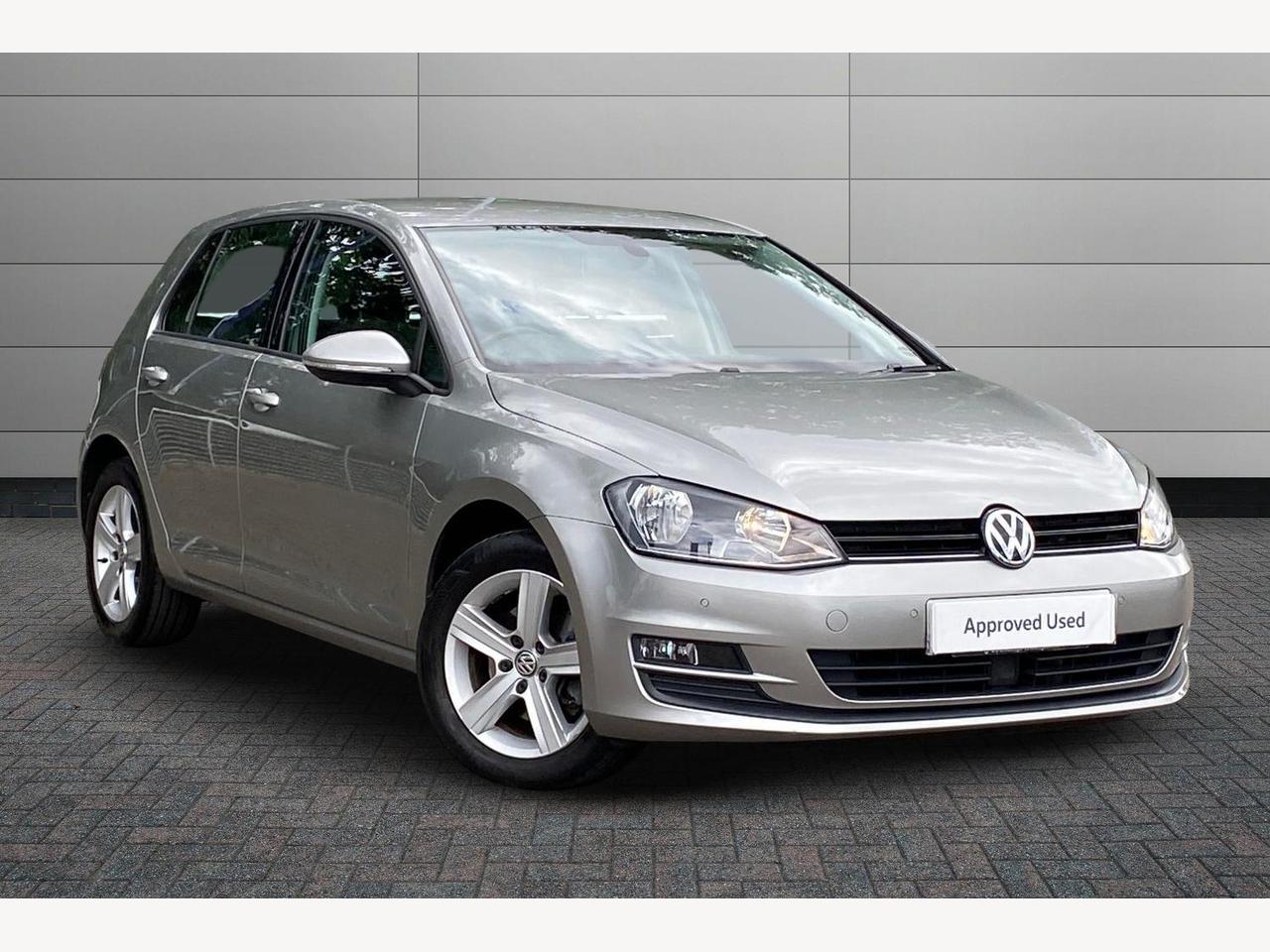 Main listing image - Volkswagen Golf