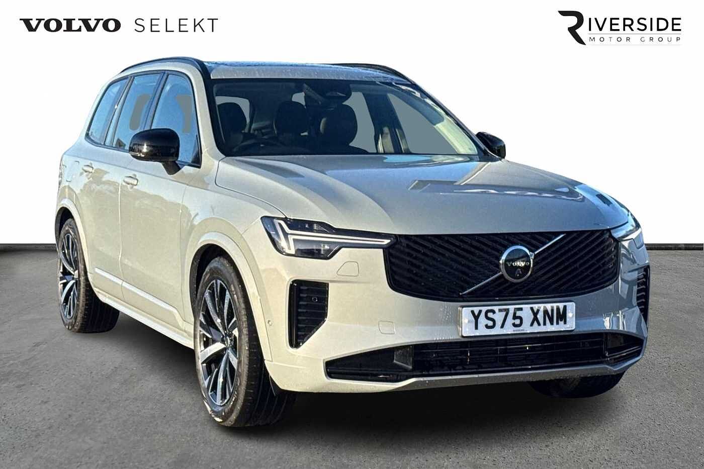 Main listing image - Volvo XC90