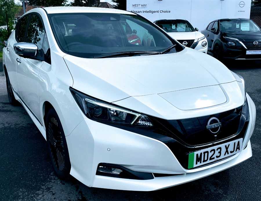 Main listing image - Nissan Leaf