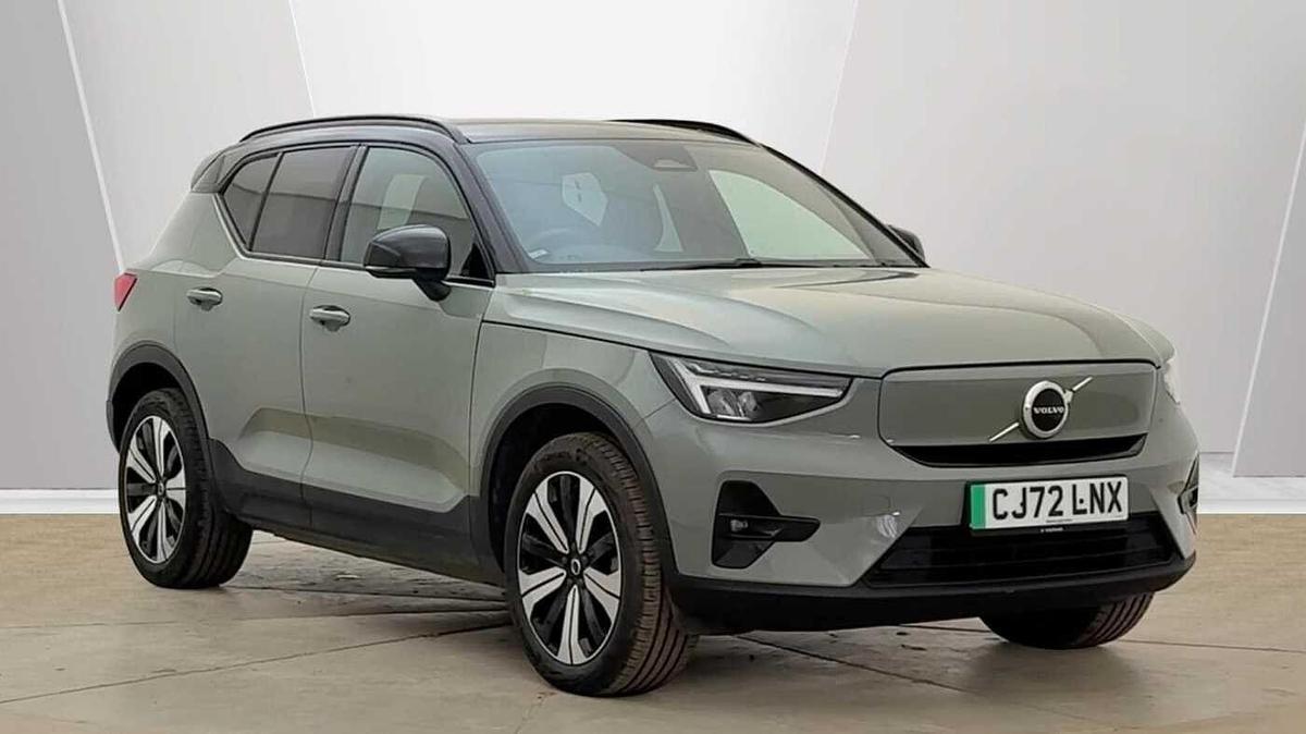 Main listing image - Volvo XC40
