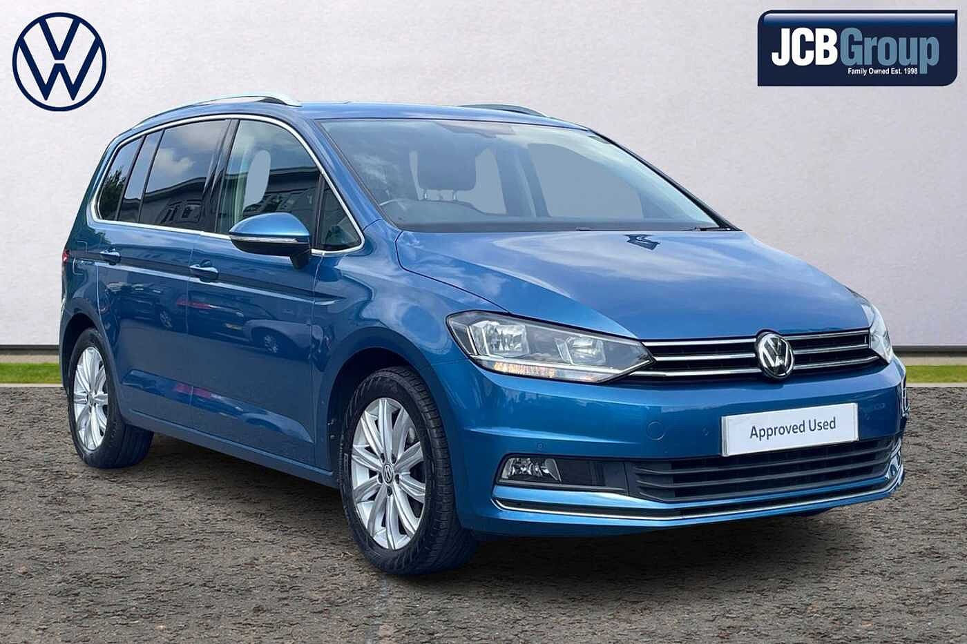 Main listing image - Volkswagen Touran