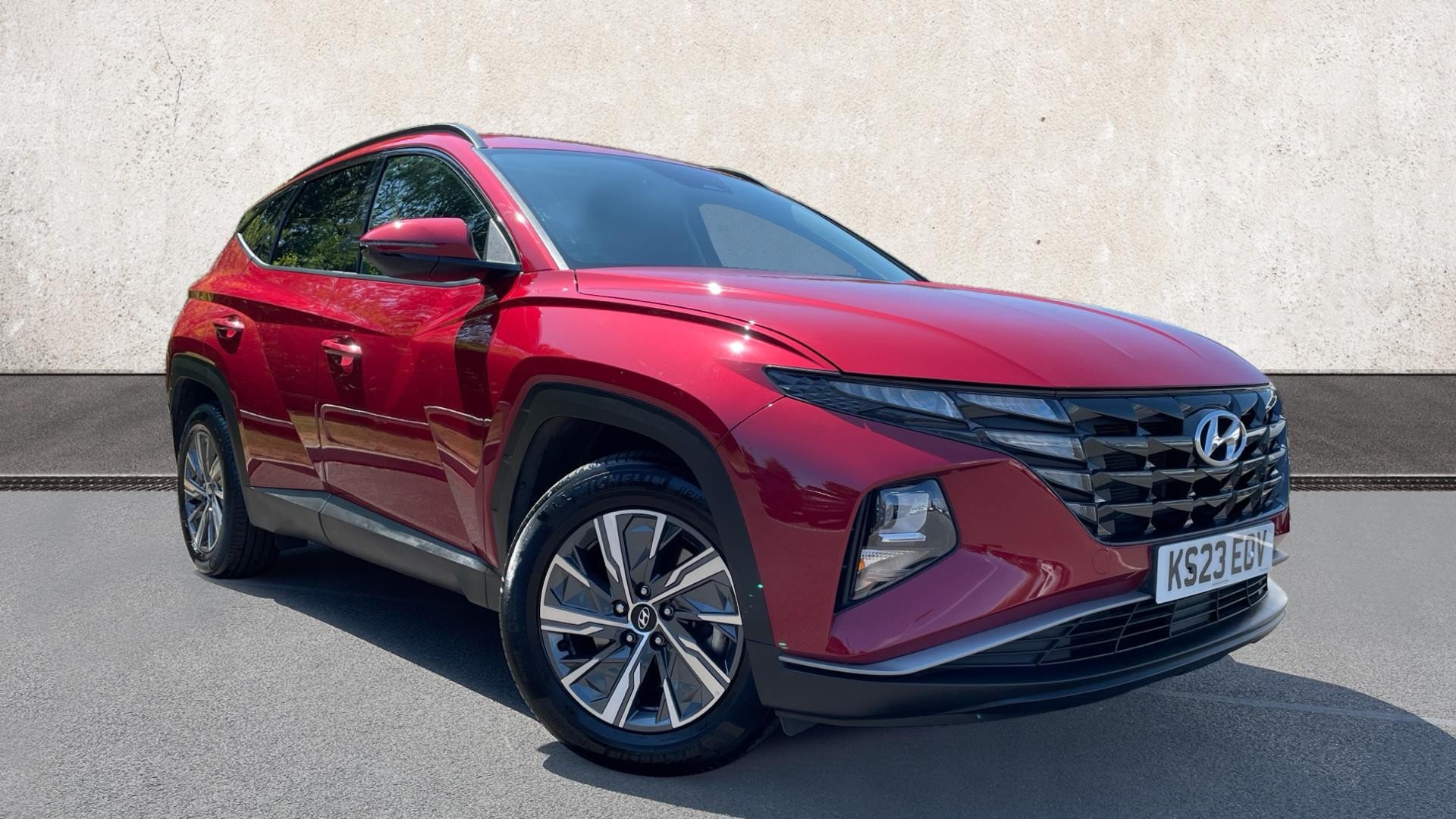 Main listing image - Hyundai Tucson