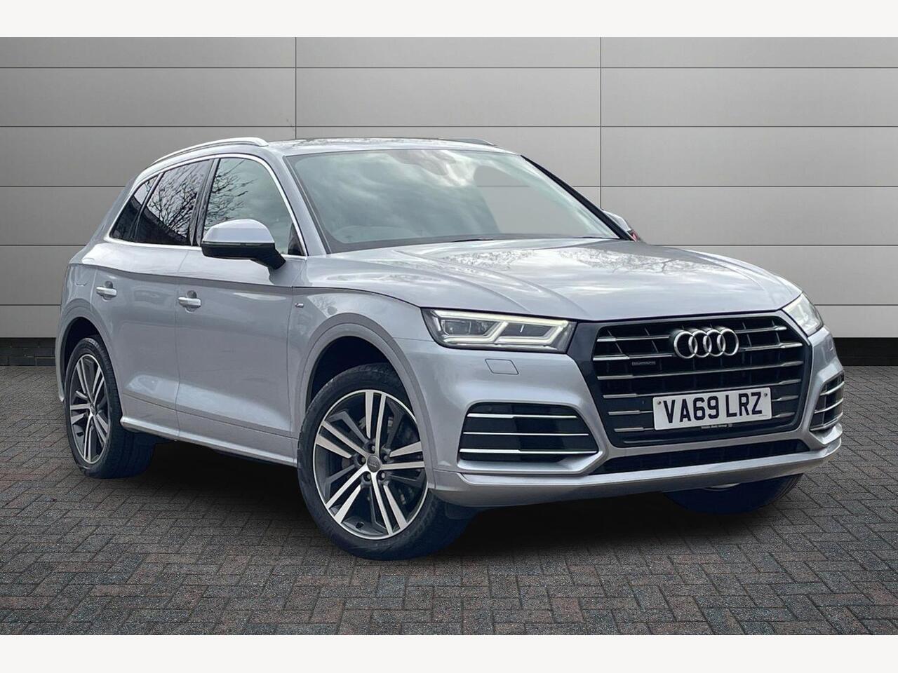 Main listing image - Audi Q5