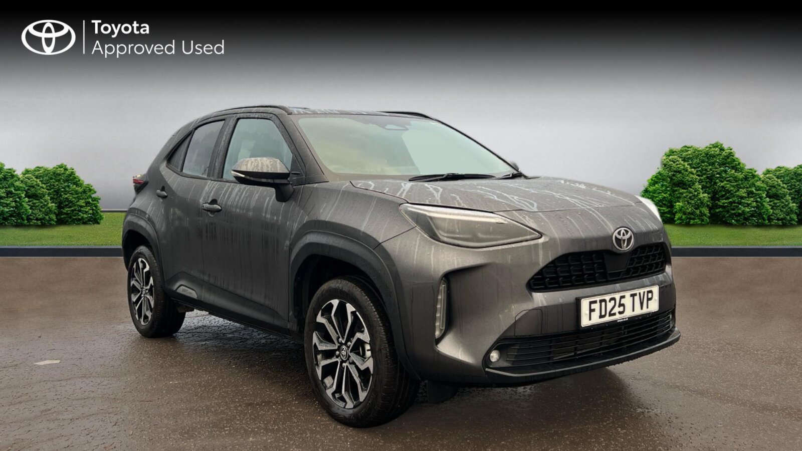 Main listing image - Toyota Yaris Cross