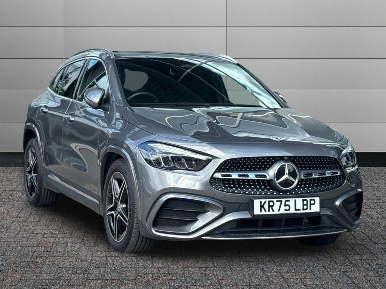 Main listing image - Mercedes-Benz GLA
