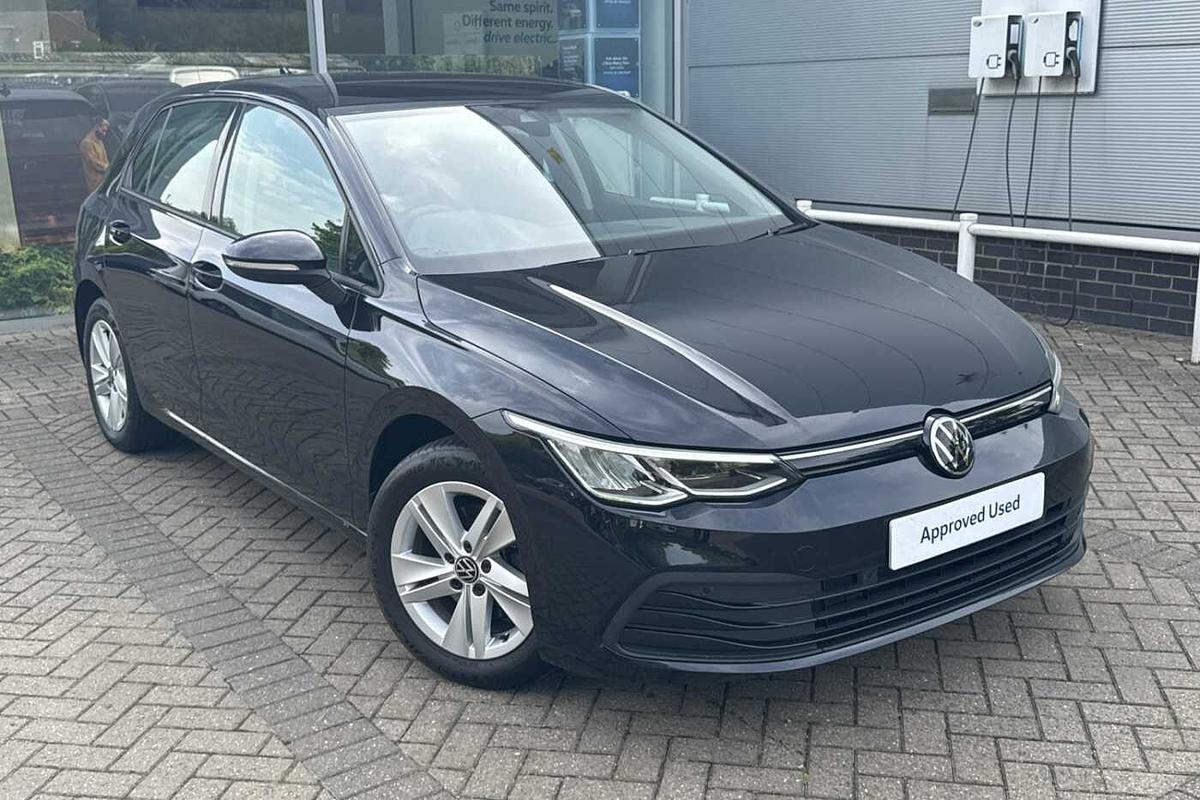 Main listing image - Volkswagen Golf