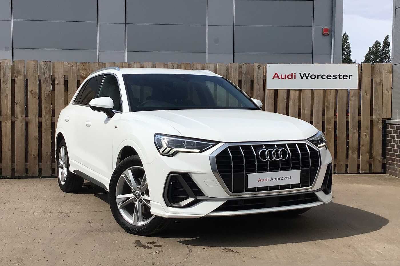 Main listing image - Audi Q3