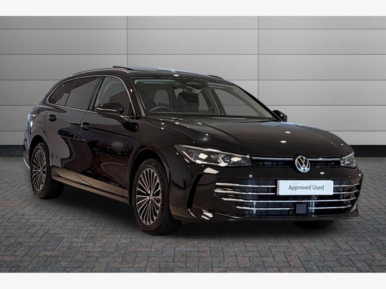 Main listing image - Volkswagen Passat