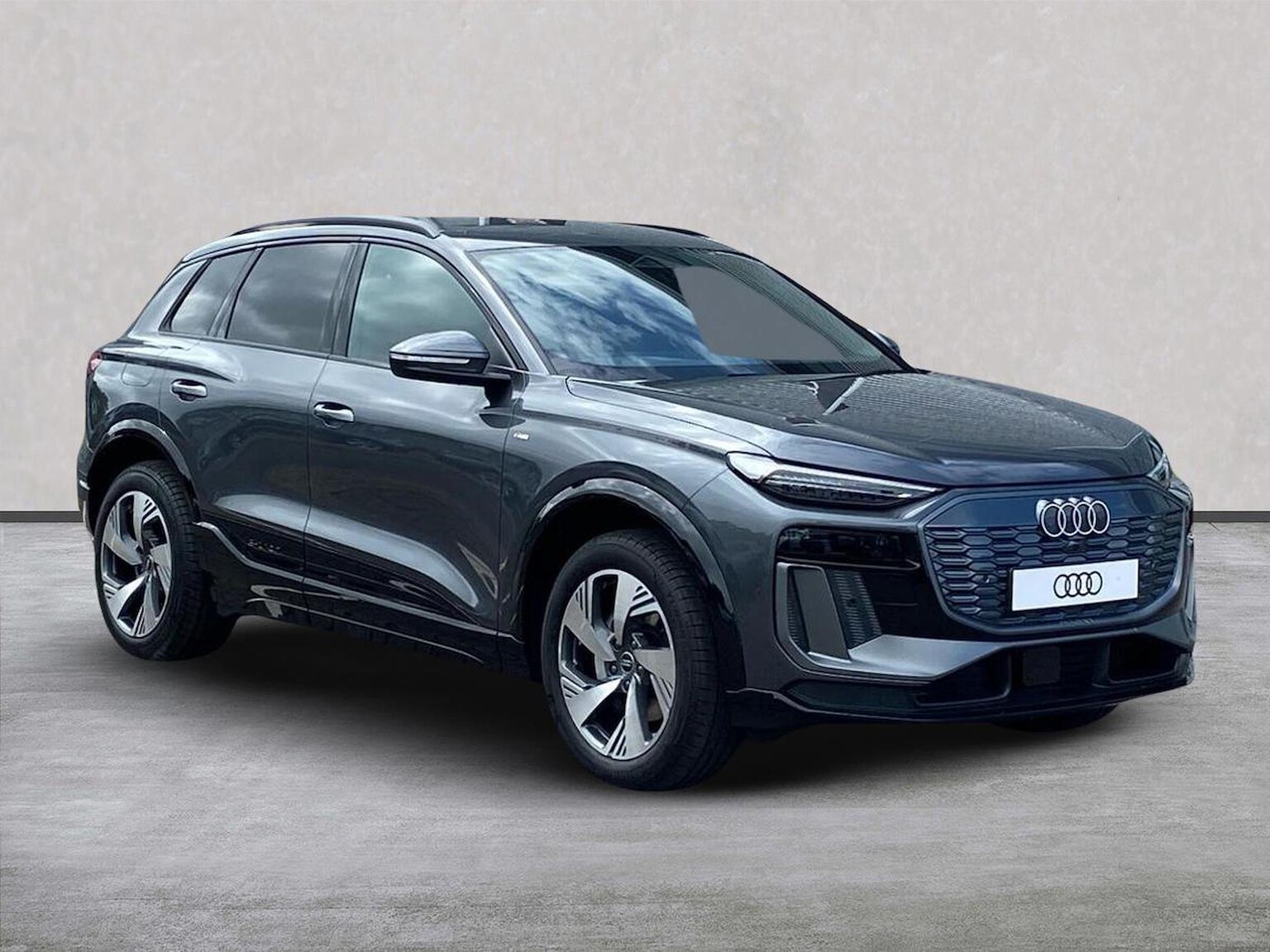 Main listing image - Audi Q6 e-tron