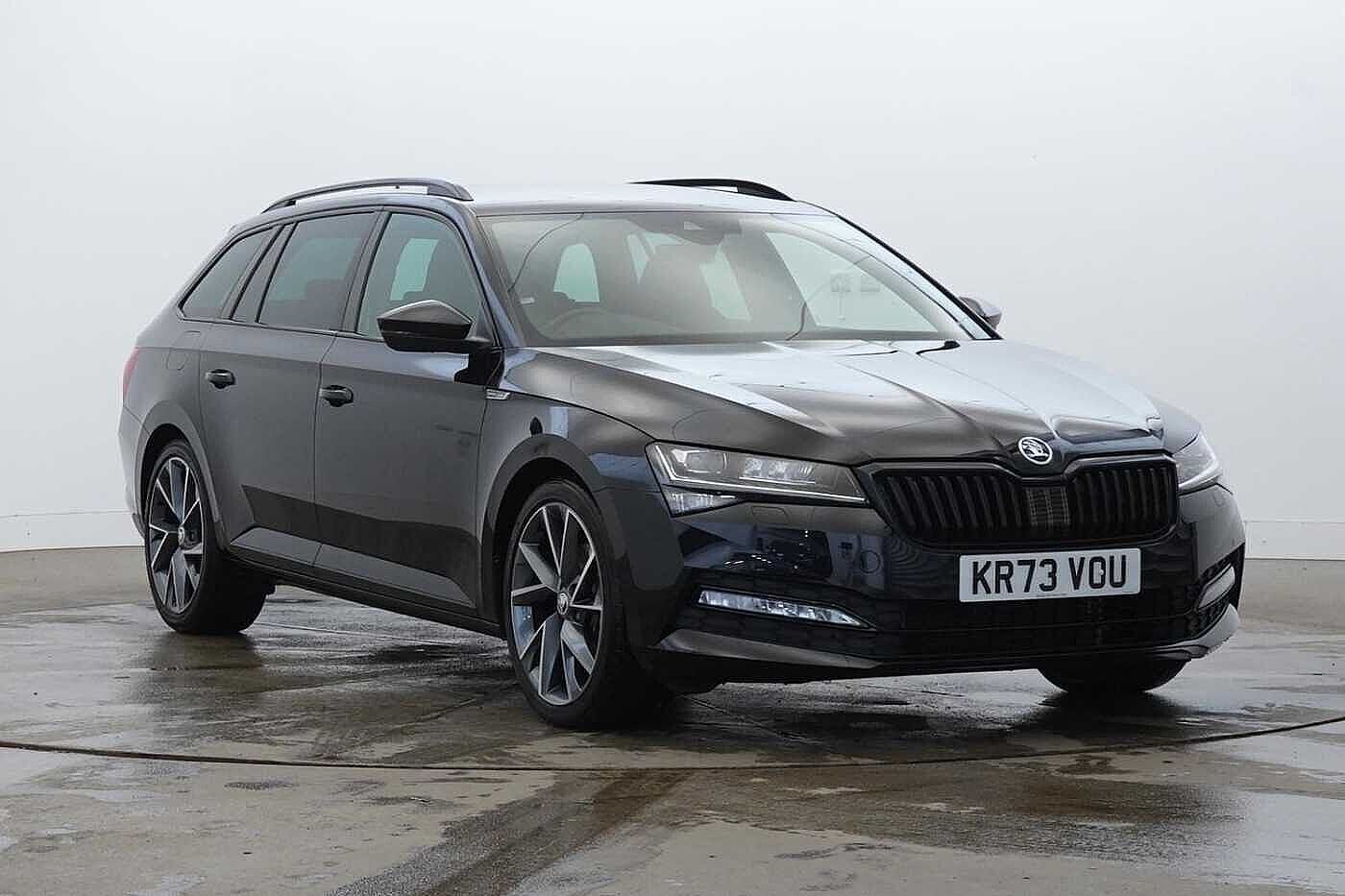 Main listing image - Skoda Superb Estate