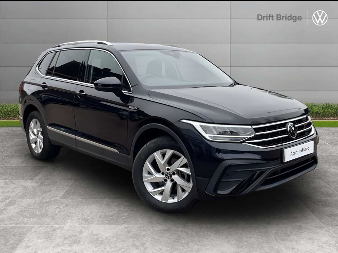 Main listing image - Volkswagen Tiguan Allspace