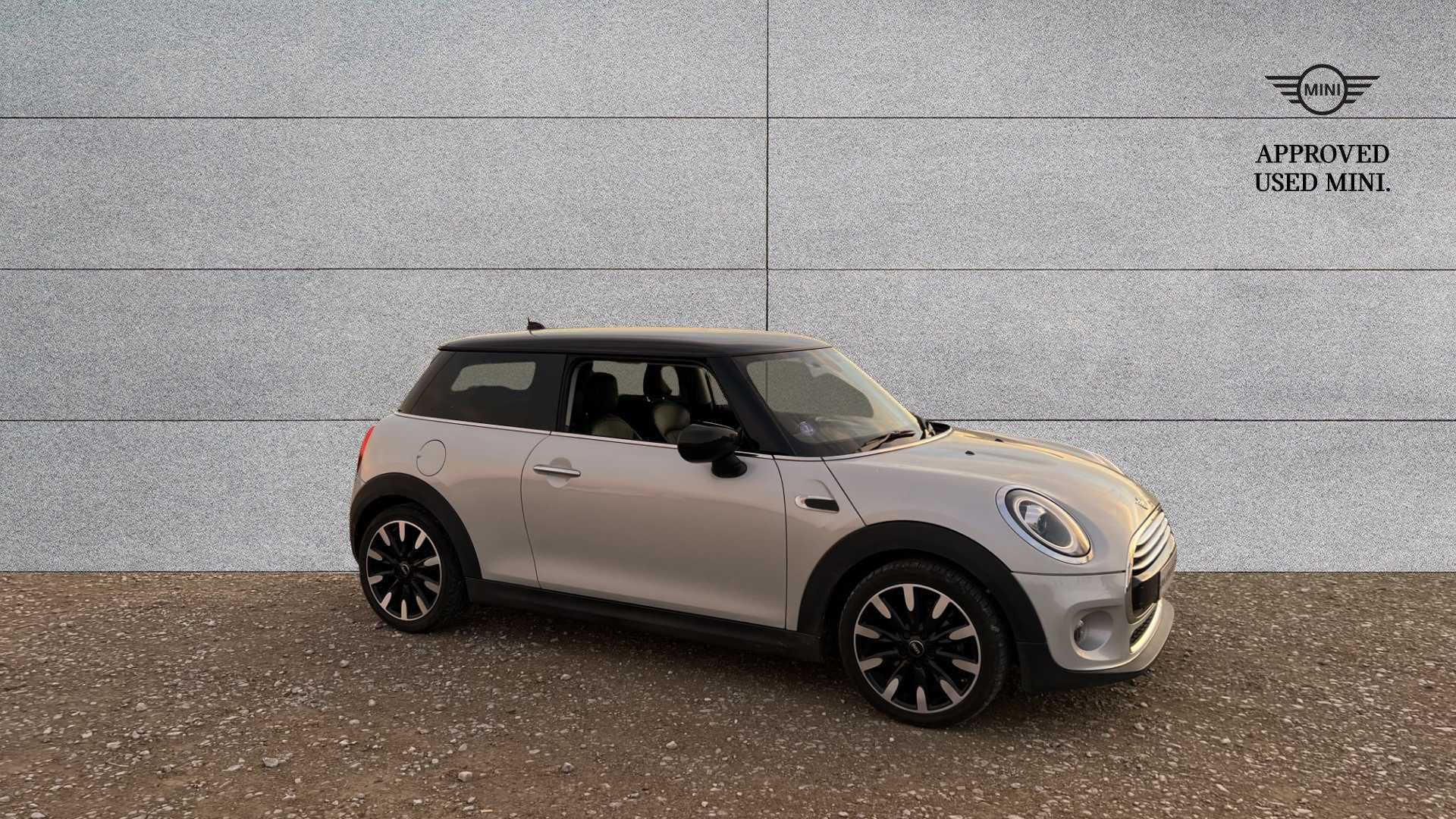 Main listing image - MINI Hatchback