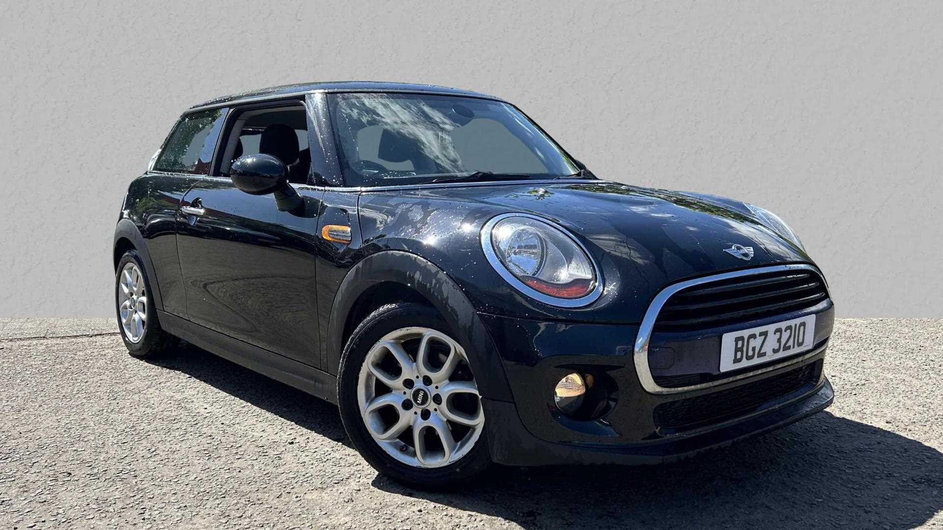 Main listing image - MINI Hatchback