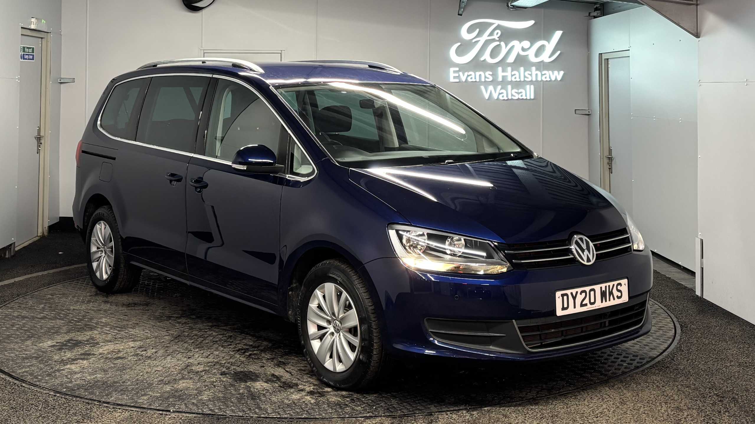 Main listing image - Volkswagen Sharan