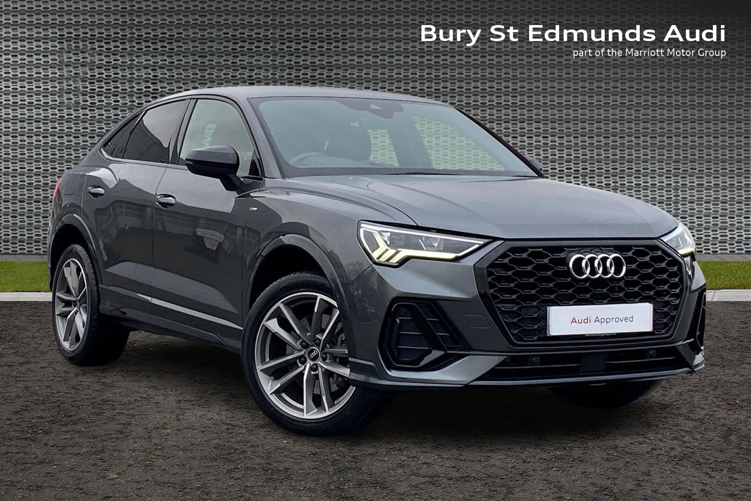 Main listing image - Audi Q3