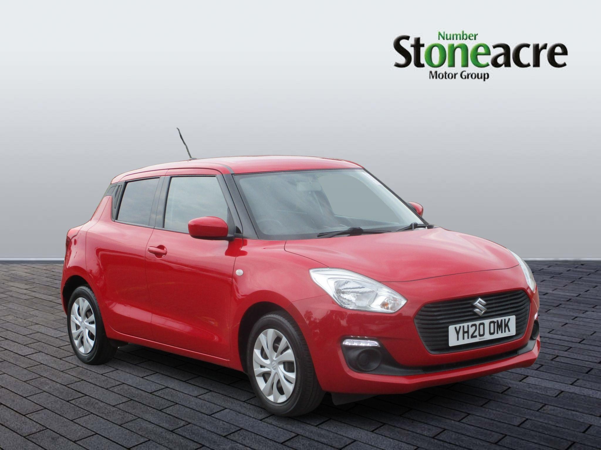 Main listing image - Suzuki Swift