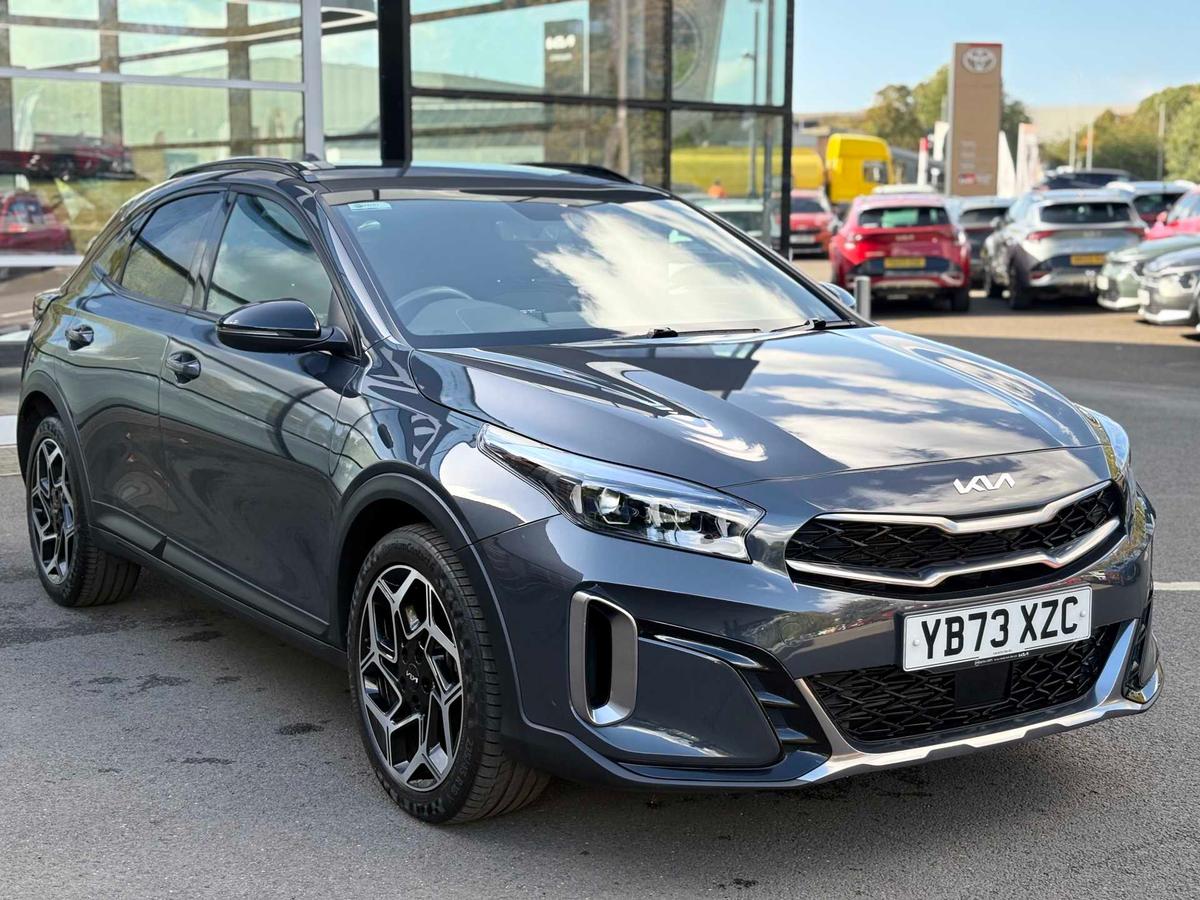 Main listing image - Kia XCeed
