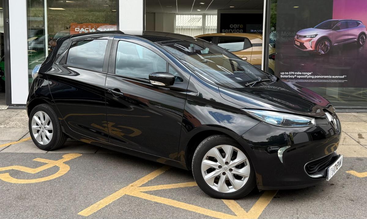 Main listing image - Renault Zoe