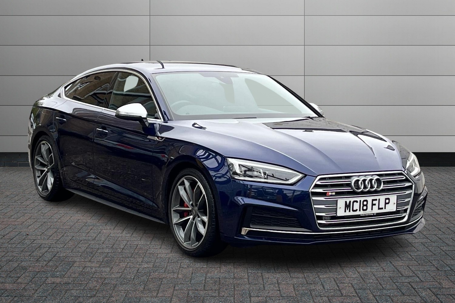 Main listing image - Audi S5