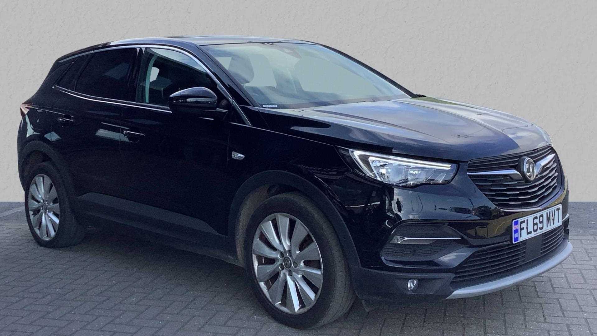 Main listing image - Vauxhall Grandland X
