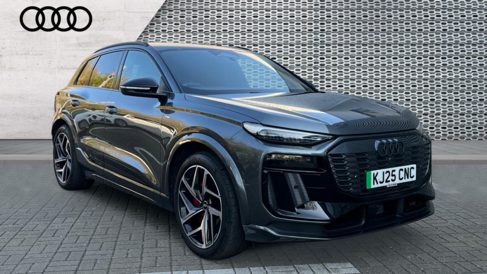 Main listing image - Audi Q6 e-tron