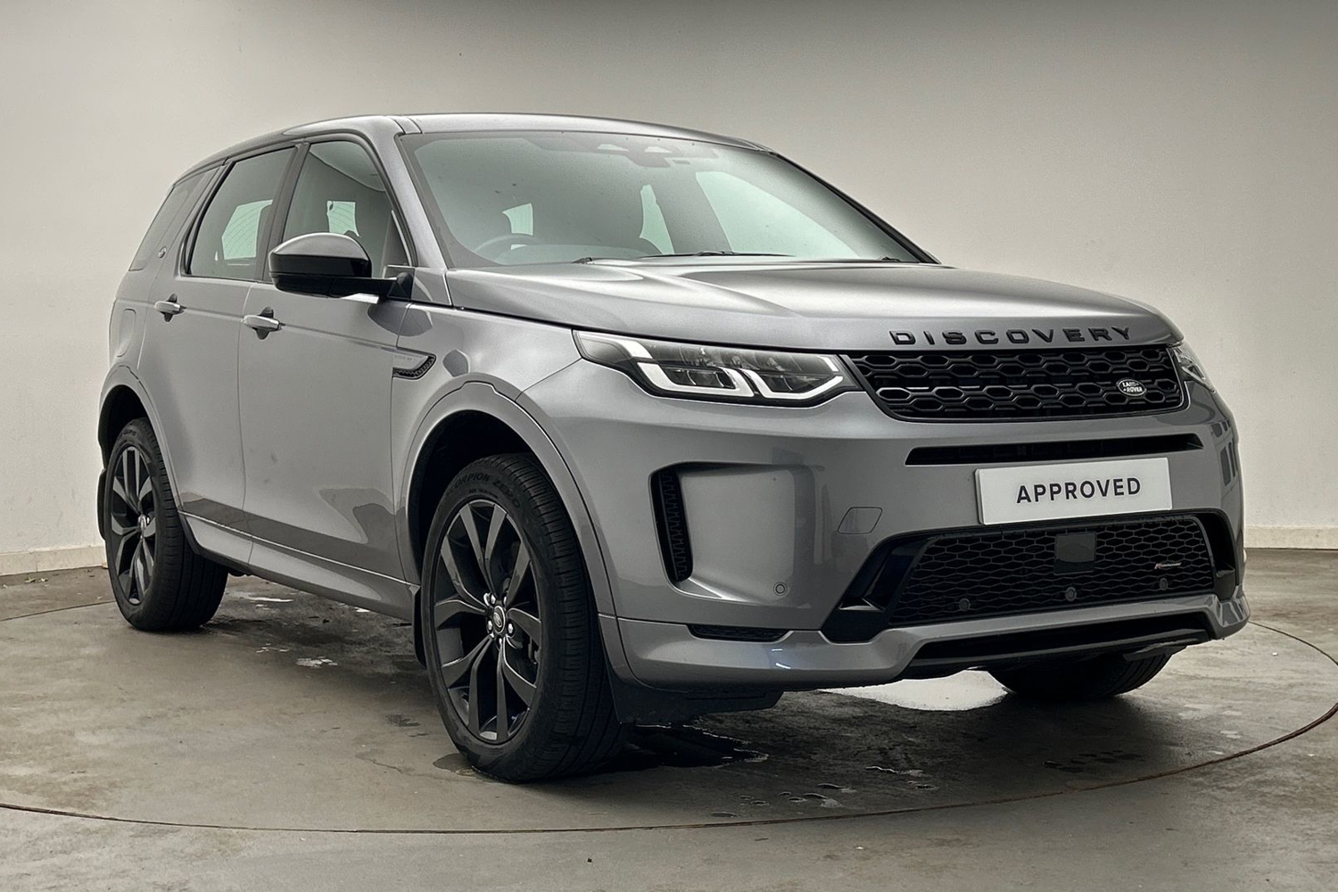 Main listing image - Land Rover Discovery Sport