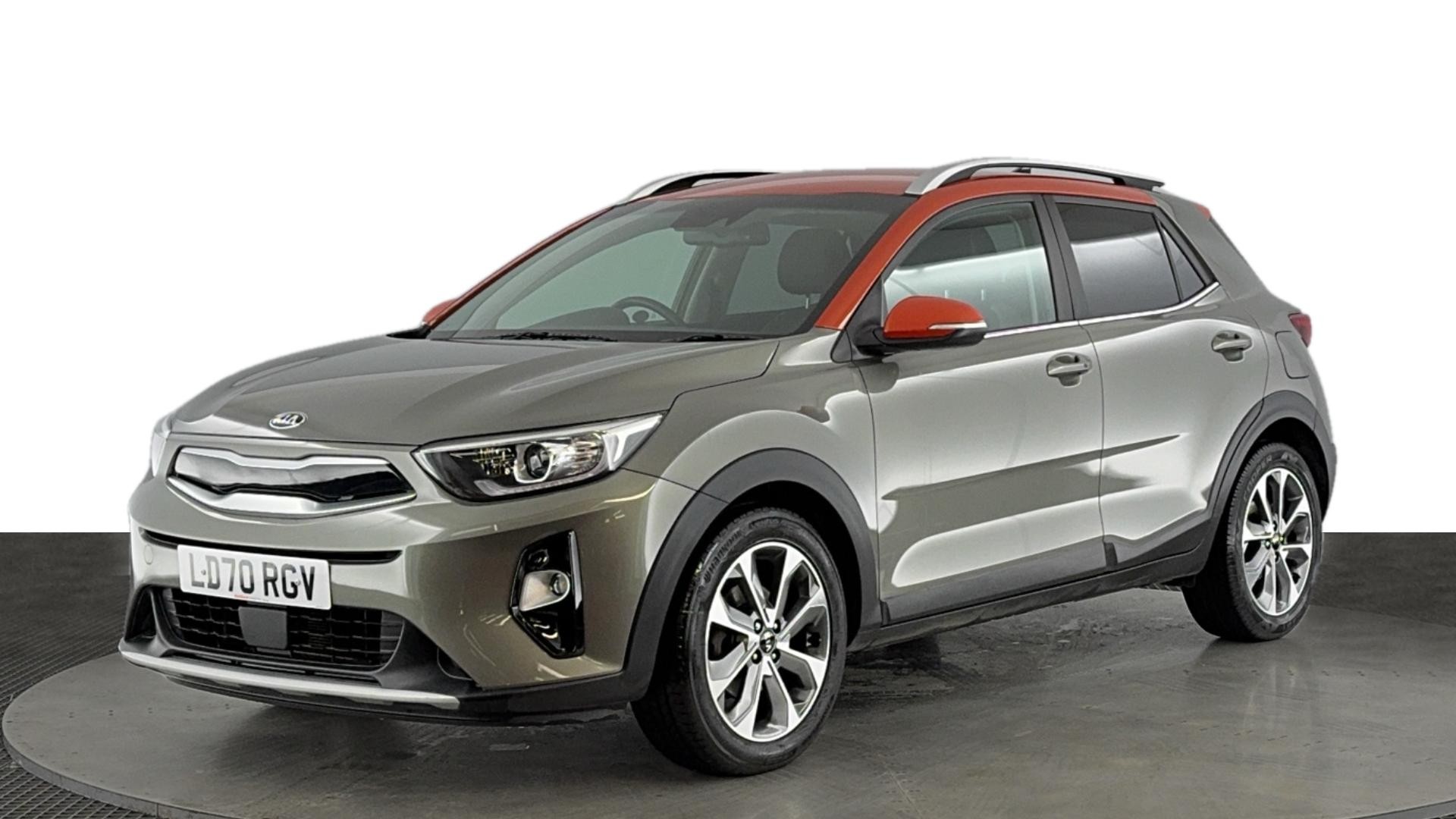 Main listing image - Kia Stonic