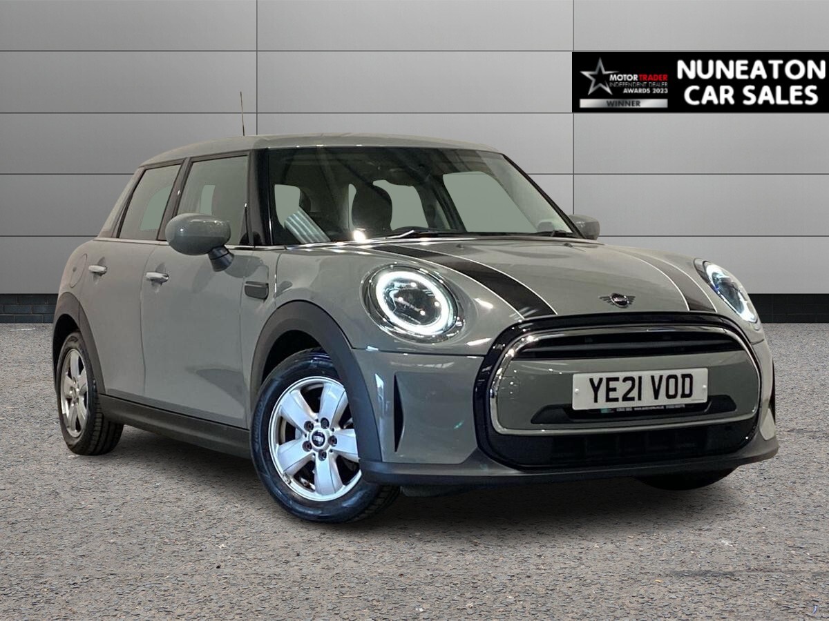 Main listing image - MINI Hatchback 5dr