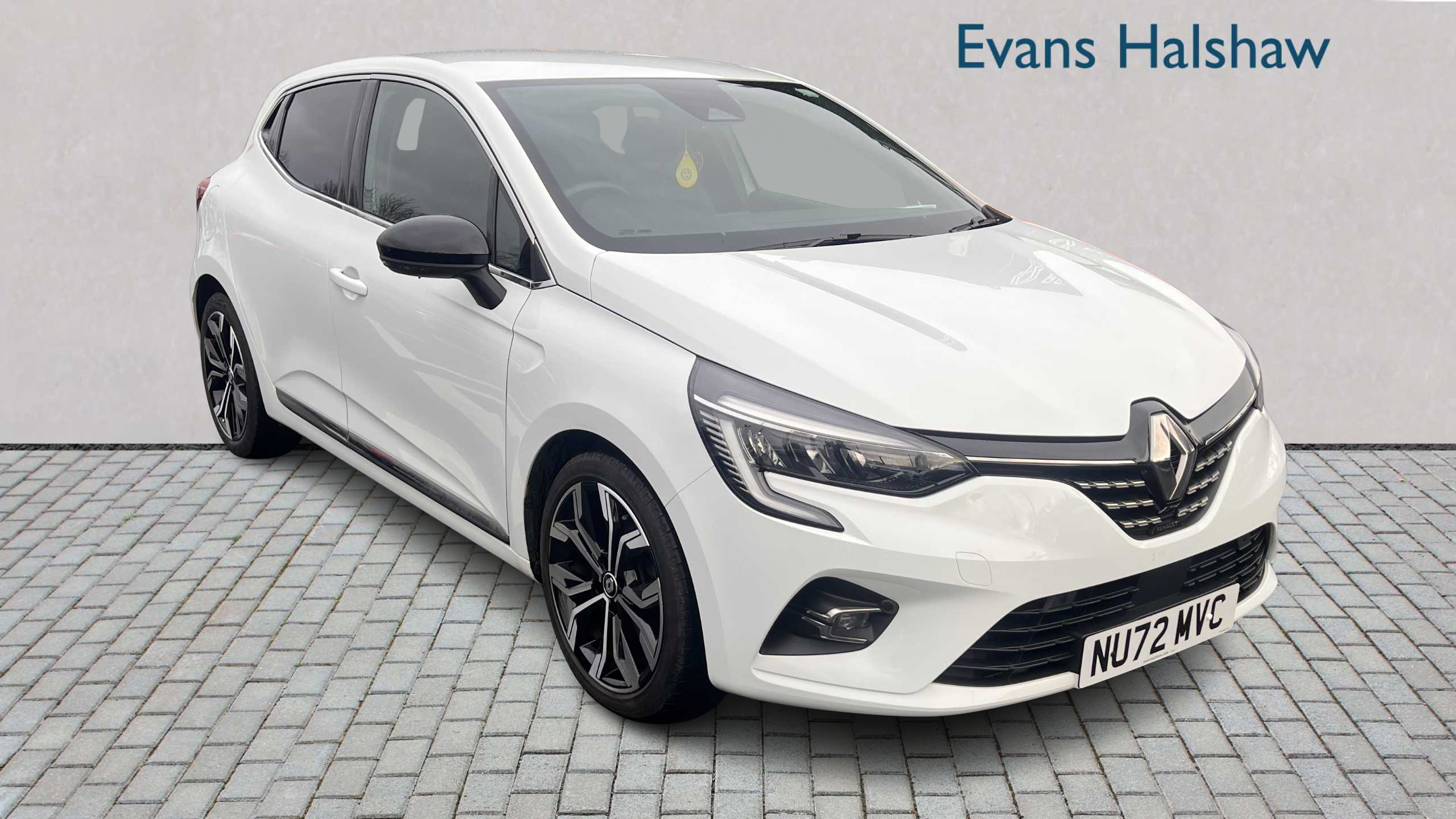 Main listing image - Renault Clio