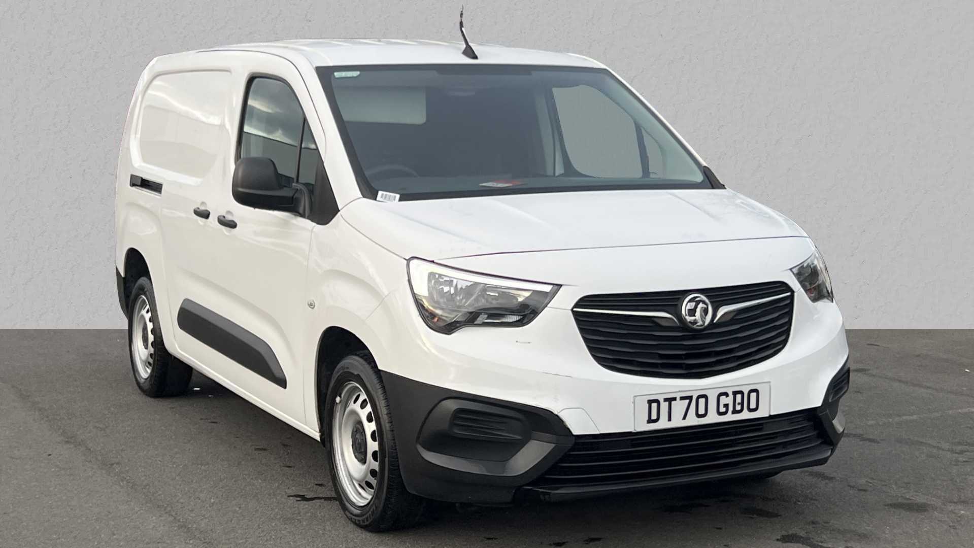 Main listing image - Vauxhall Combo Cargo