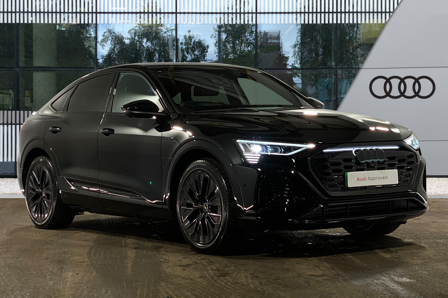 Main listing image - Audi Q8 e-tron