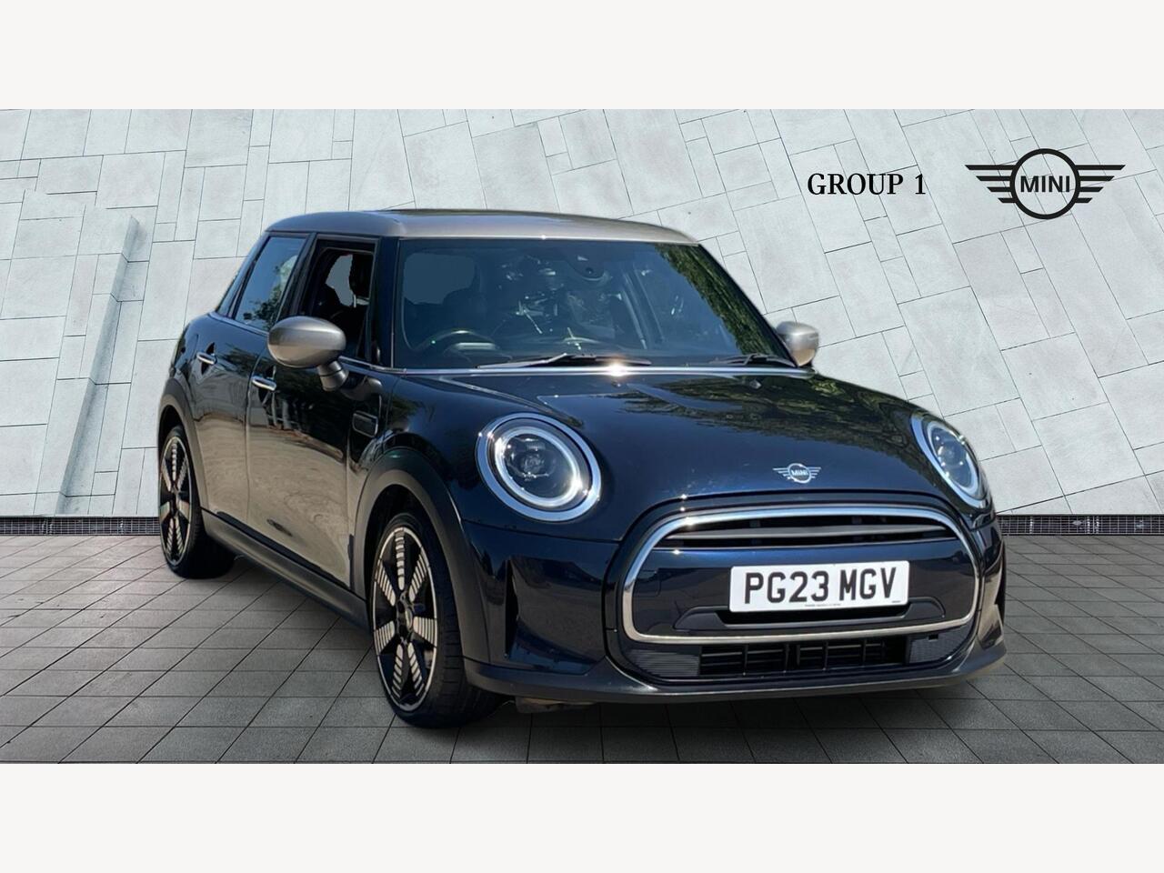 Main listing image - MINI Hatchback