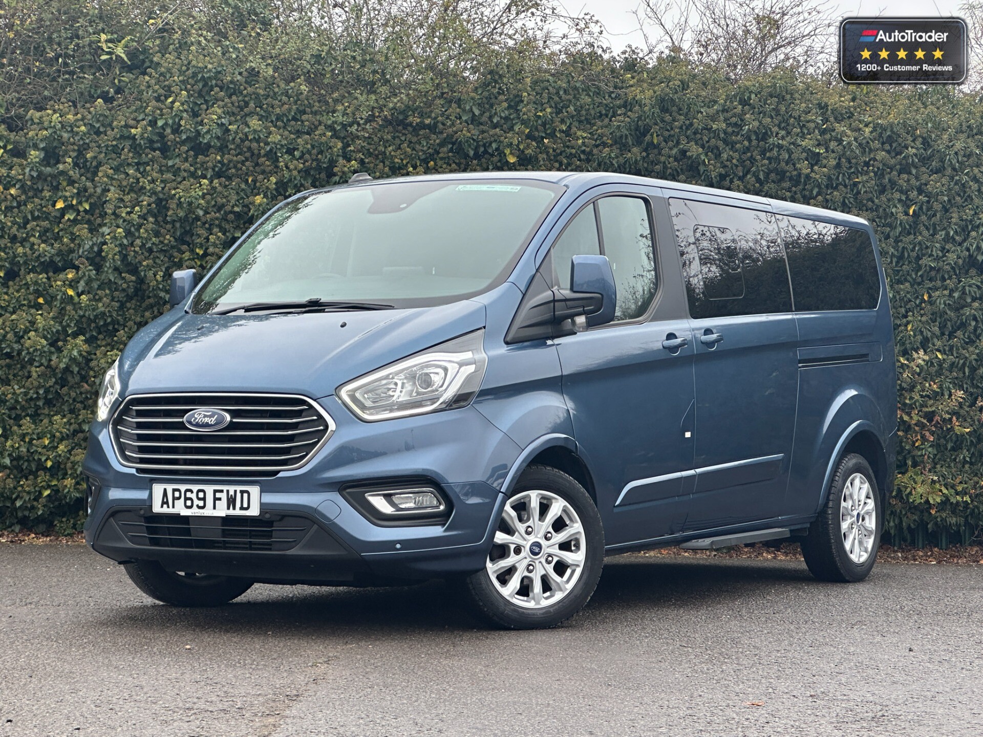 Main listing image - Ford Tourneo Custom