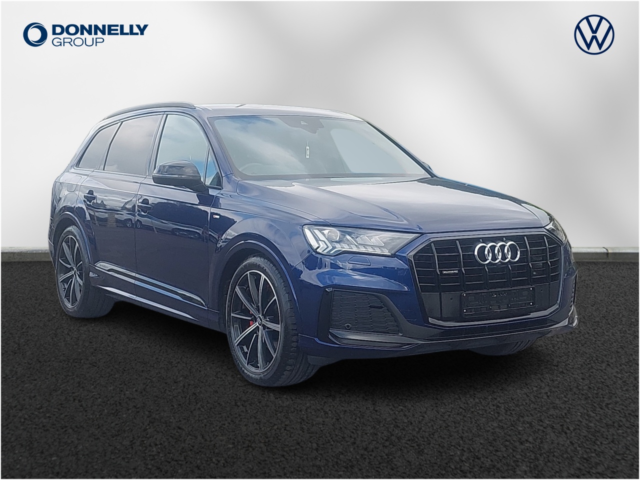 Main listing image - Audi Q7